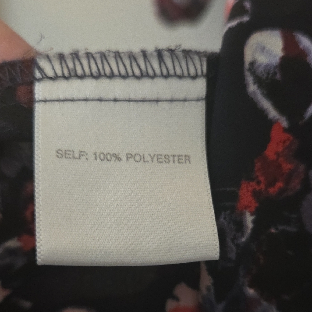 Rose & Olive Floral Blouse - Black and Red - Picture 4 of 5
